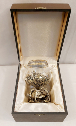 Бокал для коньяка "Охота на вепря" в подарочном футляре