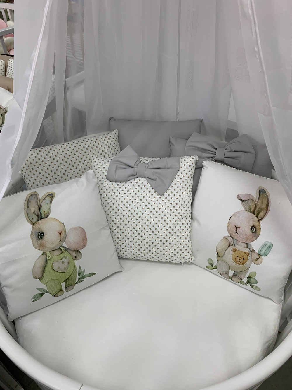 Комплект в кроватку 18 предметов "Кролик с мороженным серый", сатин
