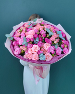 Кустовая пионовидная роза Бомбастик с эвкалиптом,25 веток(00426)