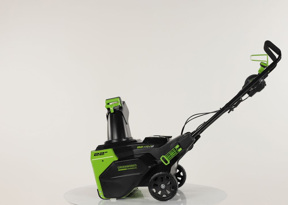 Аккумуляторный снегоуборщик Greenworks GD82ST, 2602507,82v, 56 см, без АКБ и ЗУ