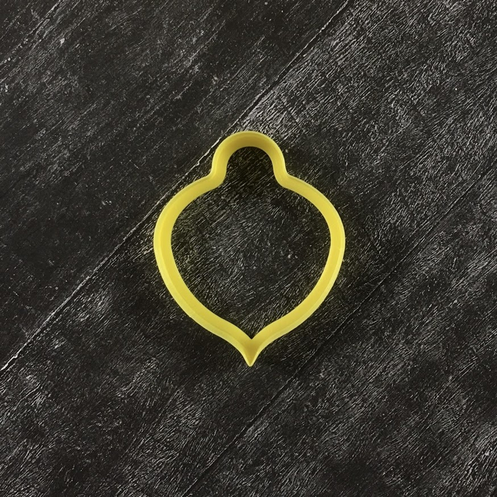 Игрушка на елку №3