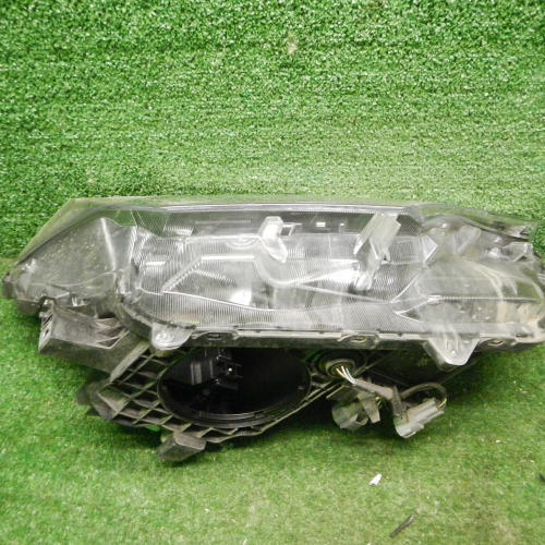 Фара правая Toyota RAV4 4 CA40 (2015-2019) LED