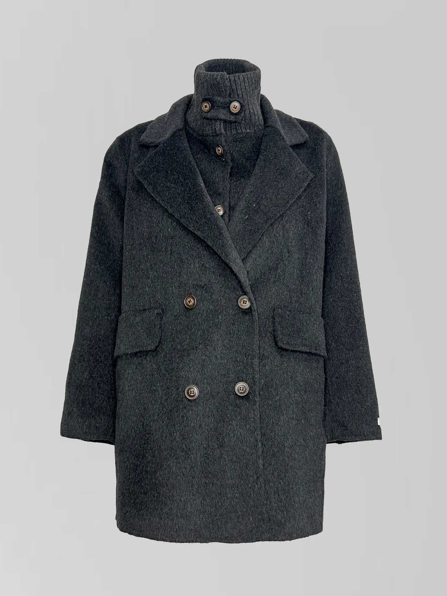 Пальто Monroe 8166 укороченное со встроенным жилетом и вязаным воротником