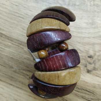 Браслет деревянный Волна с шариком, цвет вишневый, коричневый, ширина 28 мм