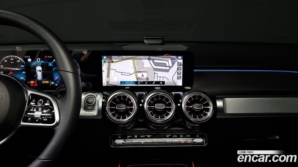 Mercedes-Benz GLB-Class X247 GLB200 d (05.2023)