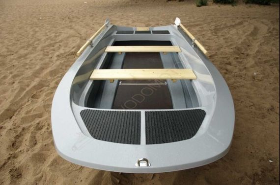 Пластиковая моторно-гребная лодка Шарк-400