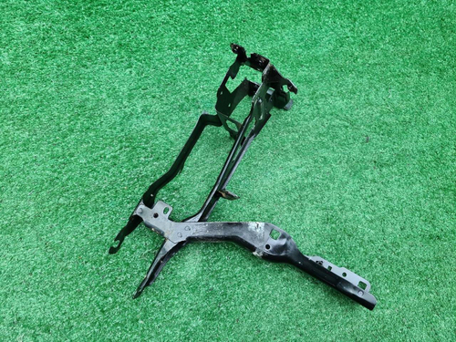 Кронштейн фары левый BMW X3 G01 (2017-2024)