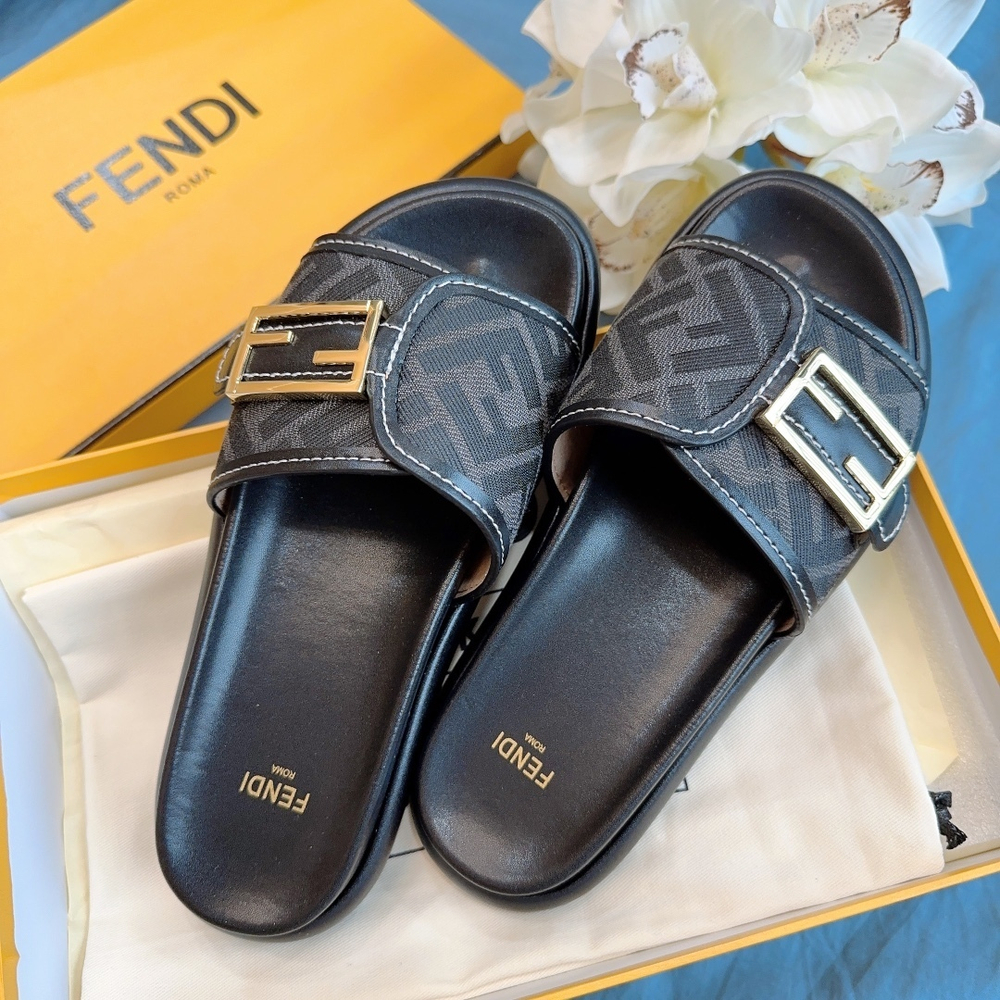 Fendi Slides