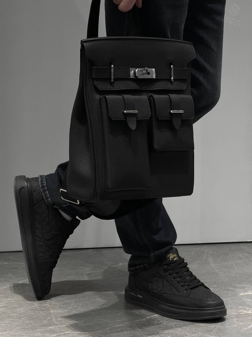 Нагрудная сумка-слинг Hermes