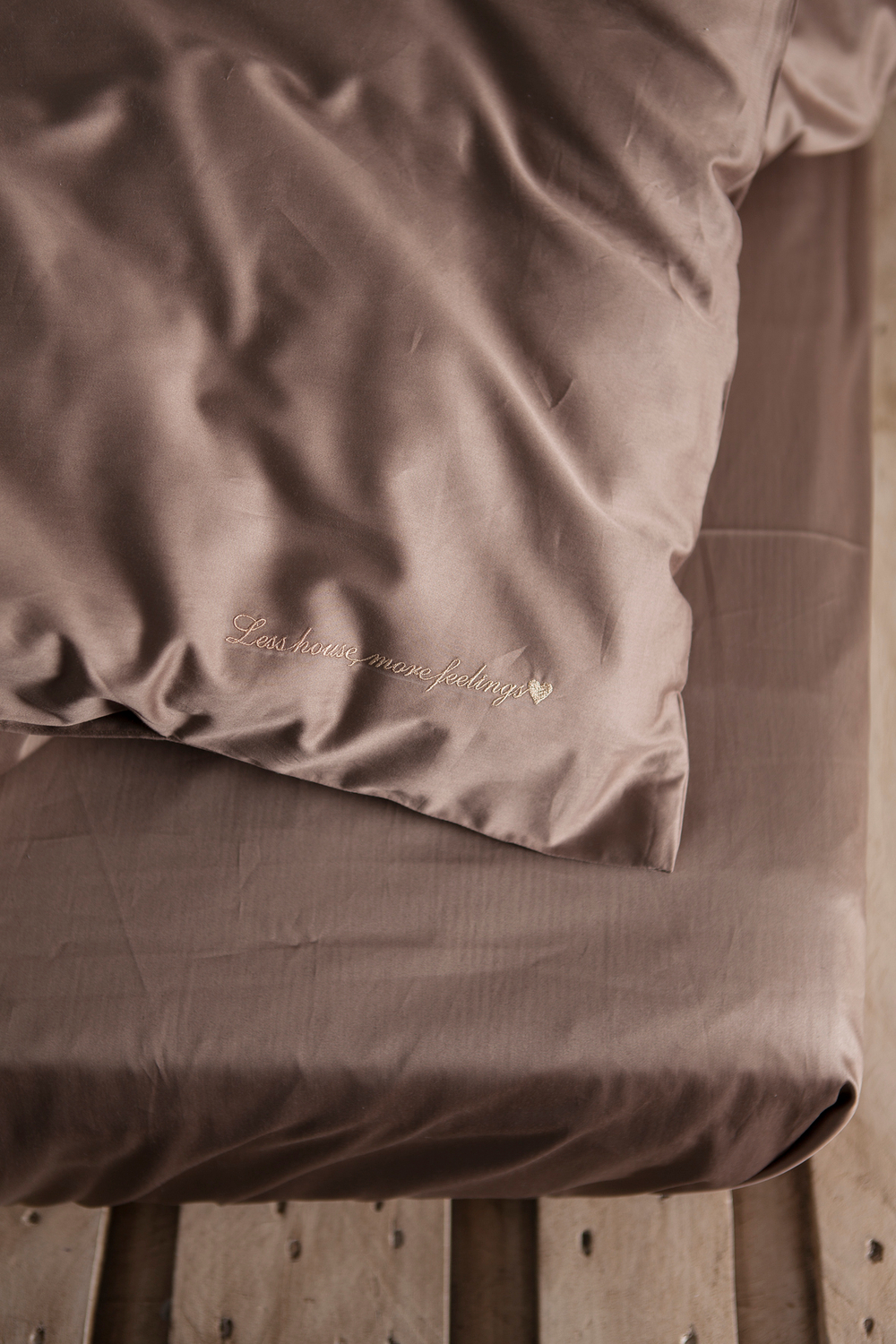 Постельное белье семейное Luxberry Daily Bedding молочный шоколад фрагмент