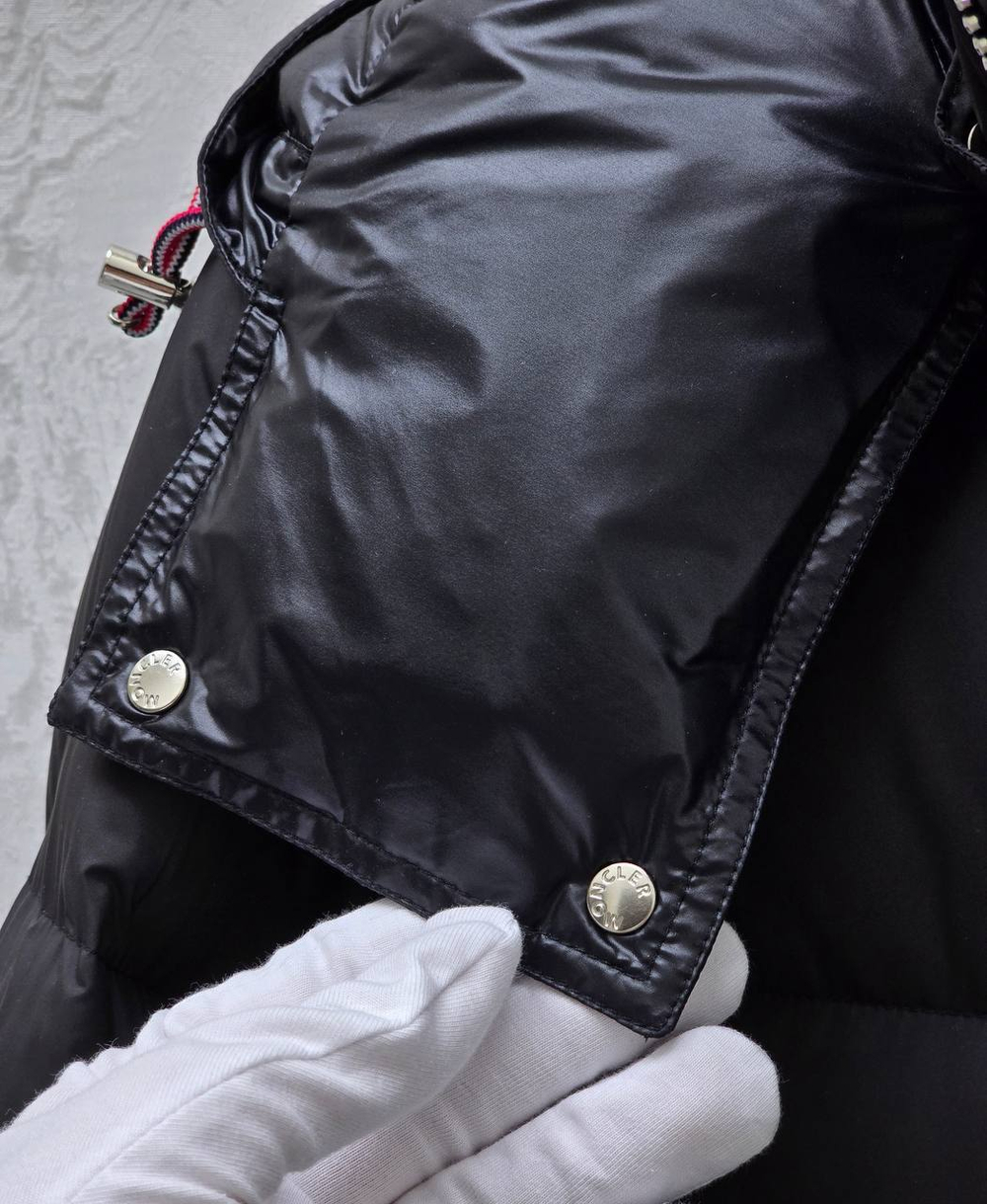 Пуховик Moncler