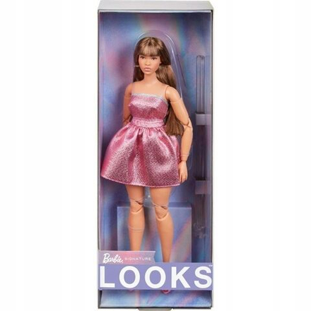 Кукла Mattel Barbie Signature Looks - Коллекционная кукла с каштановыми волосами с прямой челкой в наряде в стиле Y2K - Барби HRM16