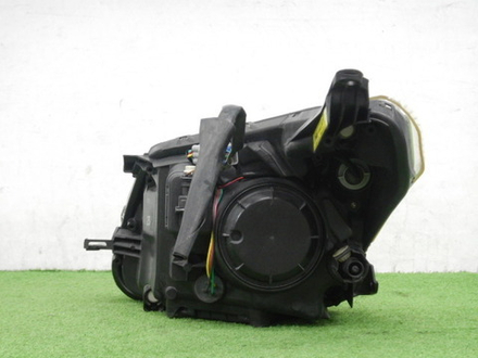 фара правая Toyota Ist NCP110 52-174