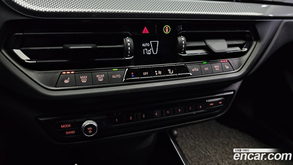 BMW 1 Series (F40) 120i Advantage (06.2021)