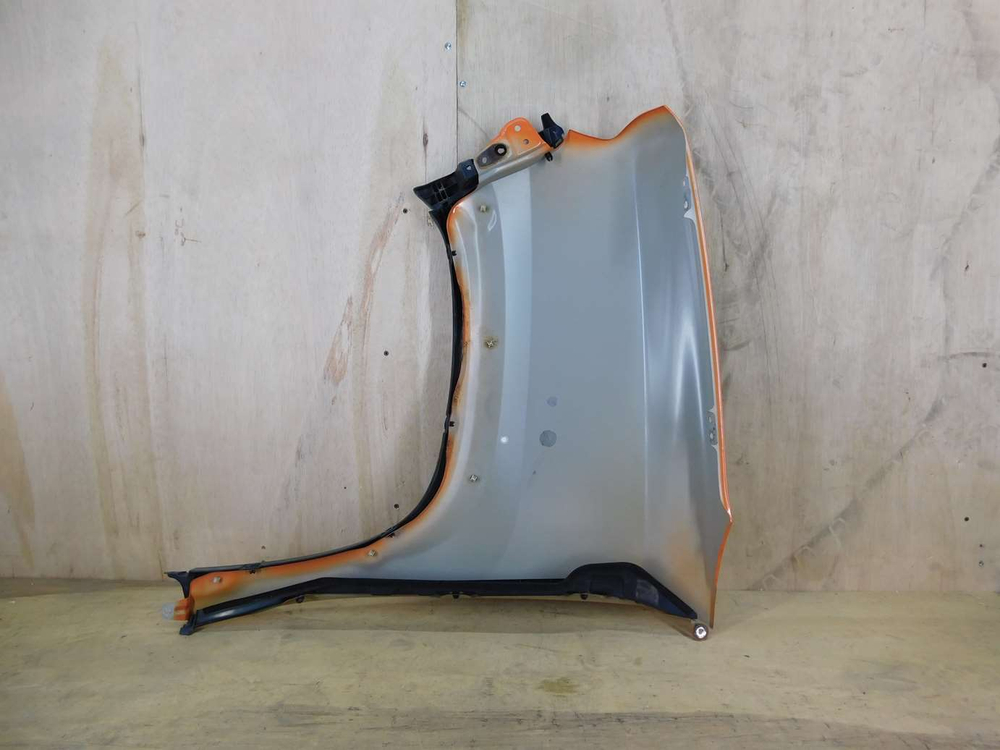 крыло переднее правое Suzuki Hustler MR31S MR41S