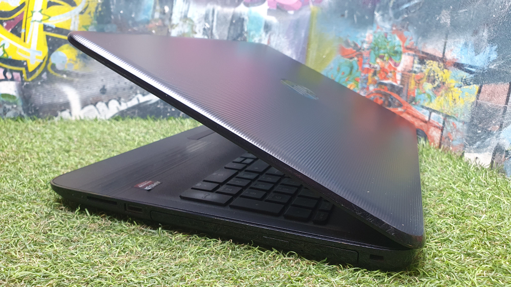 Ноутбук HP AMD A6/16Gb/M330 2Gb/15-ba027ur P3T33EA/Windows 10