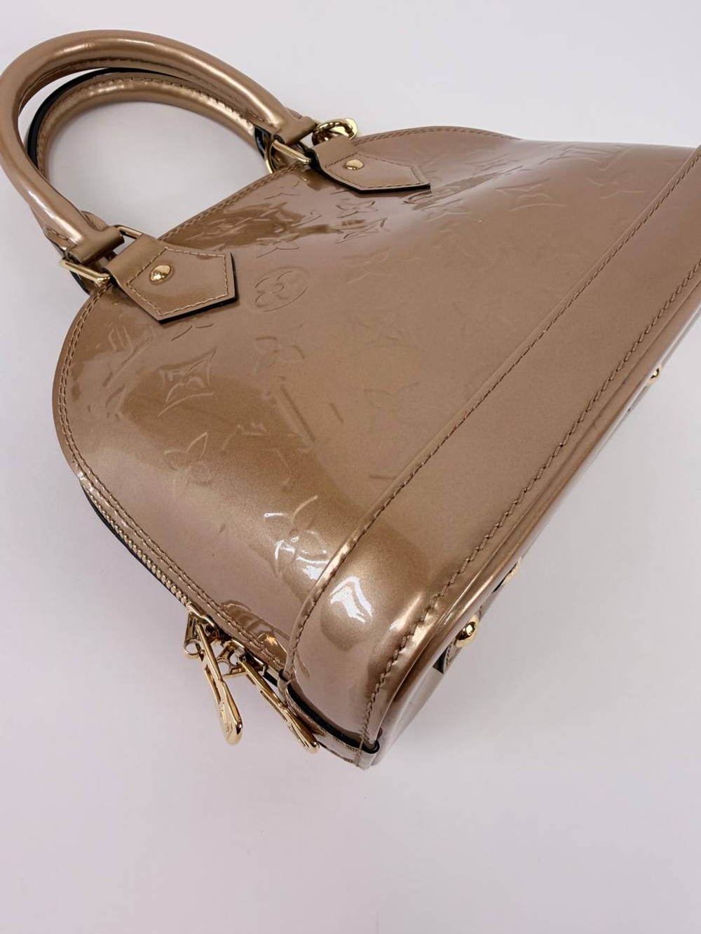 Сумка Louis Vuitton Monogram Vernis Alma BB