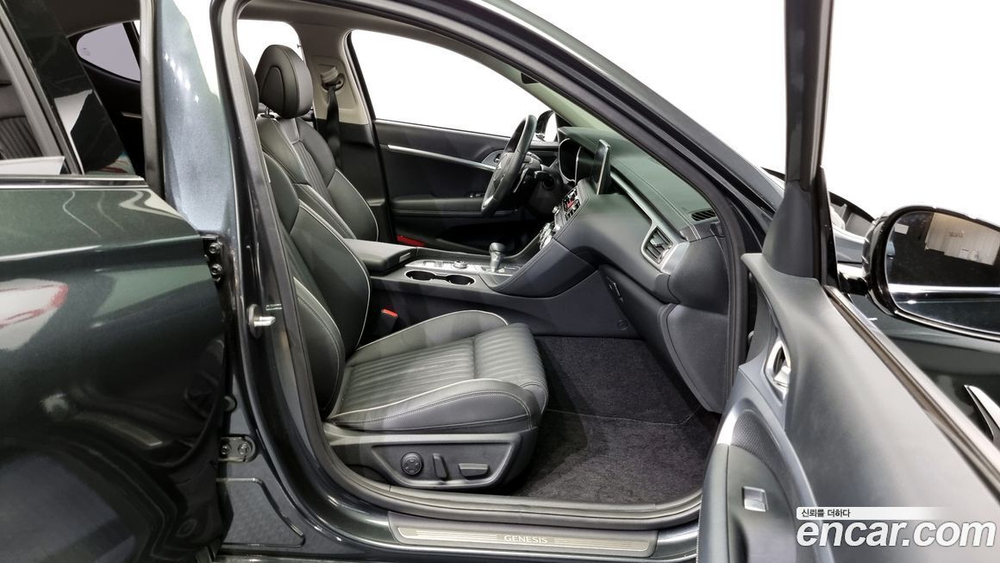 Genesis G70 2.0T (09.2019)