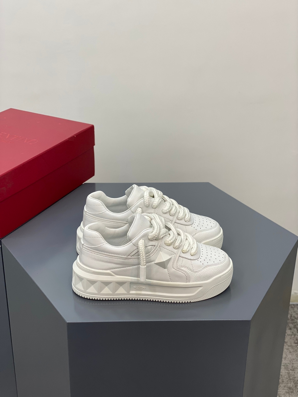 Valentino Sneakers