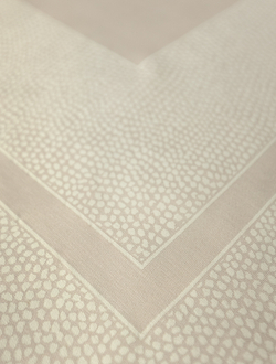 Скатерть 160x225 и 8 салфеток Vallesusa Chromo Satin Burro
