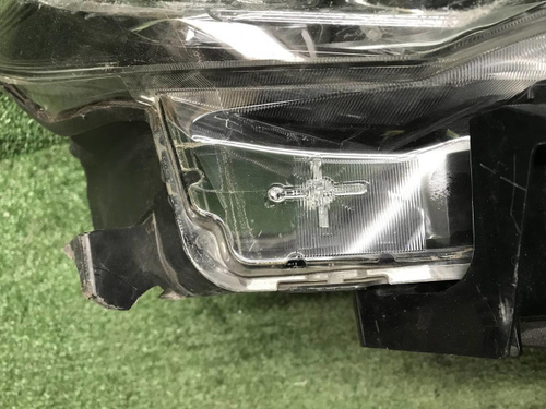 Битая Фара правая Nissan X-Trail T32 (17-22) LED