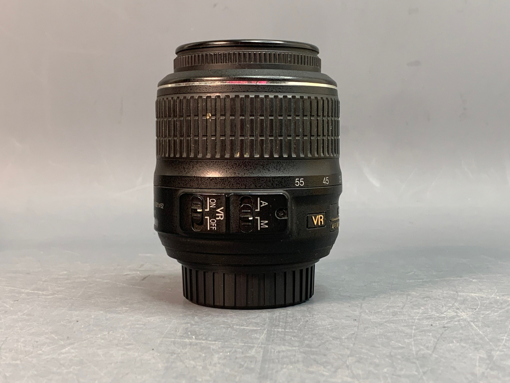 Nikon D3100 kit 18-55mm 9.650 кадров