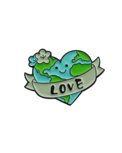 Металлический значок "Love Earth"