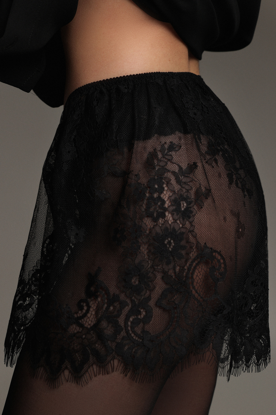 Шорты из кружева