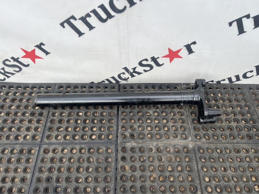 Кронштейн крыла задний левый 2023г