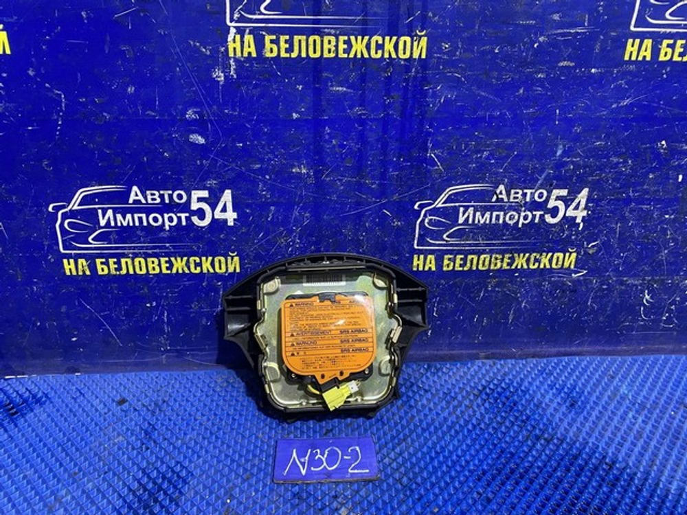 Подушка безопасности водительская NISSAN R'NESSA 1997