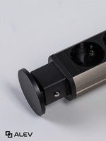 Вертикальная тройная розетка + 2 USB, серебристая
