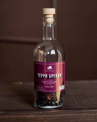 Набор настойки "Черри бренди" 0.5 л.