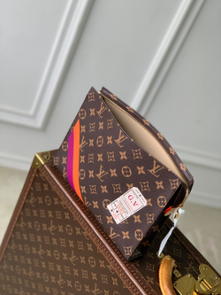 Louis Vuitton Trio Toilet Pouch