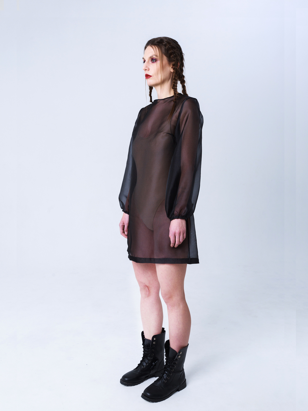 Платье-туника из органзы "Лебедь". Черное