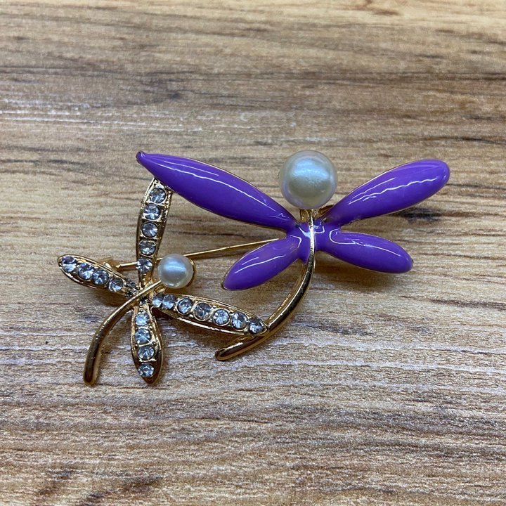 Брошь 2 Стрекозы с жемчужинками эмаль сиреневая стразы металл золотистый