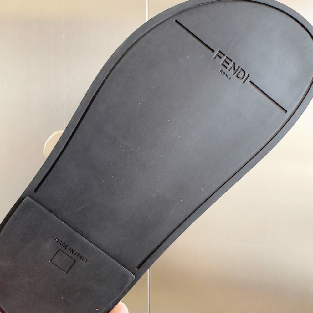 Fendi Feel Slides