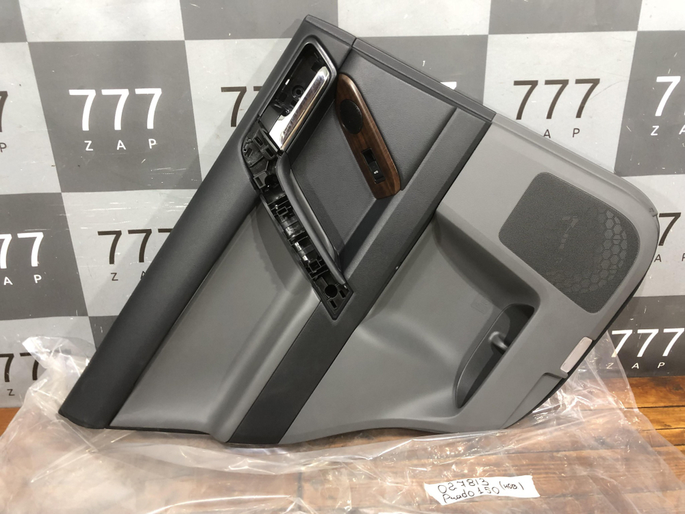 Обшивка двери задней левой Land Cruiser Prado 150 09-нв Новое Оригинал 67776X1M03