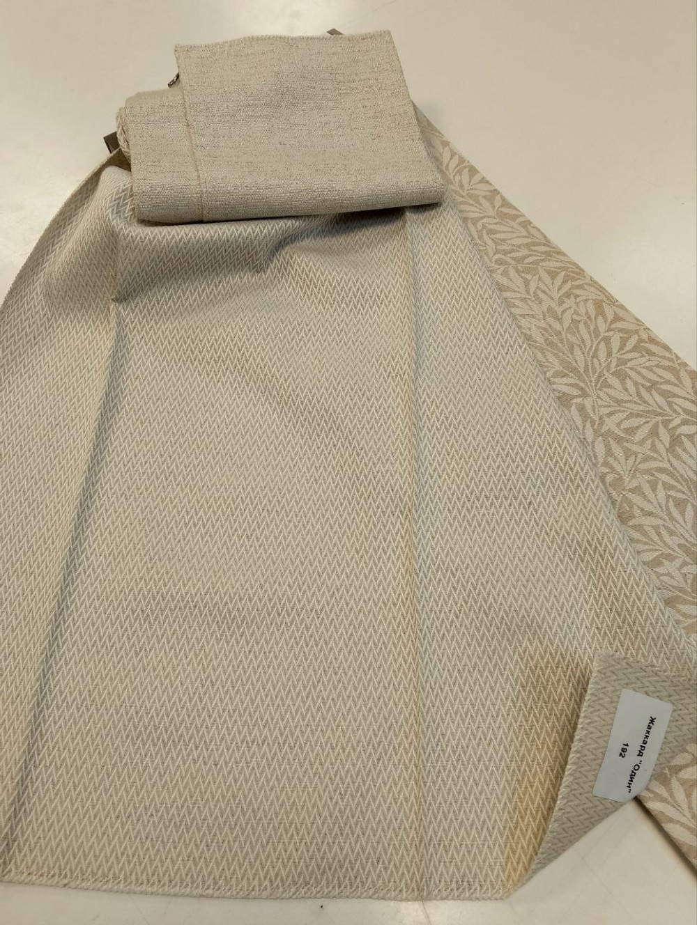 Римская штора из ткани Deco Line "Жаккард один"