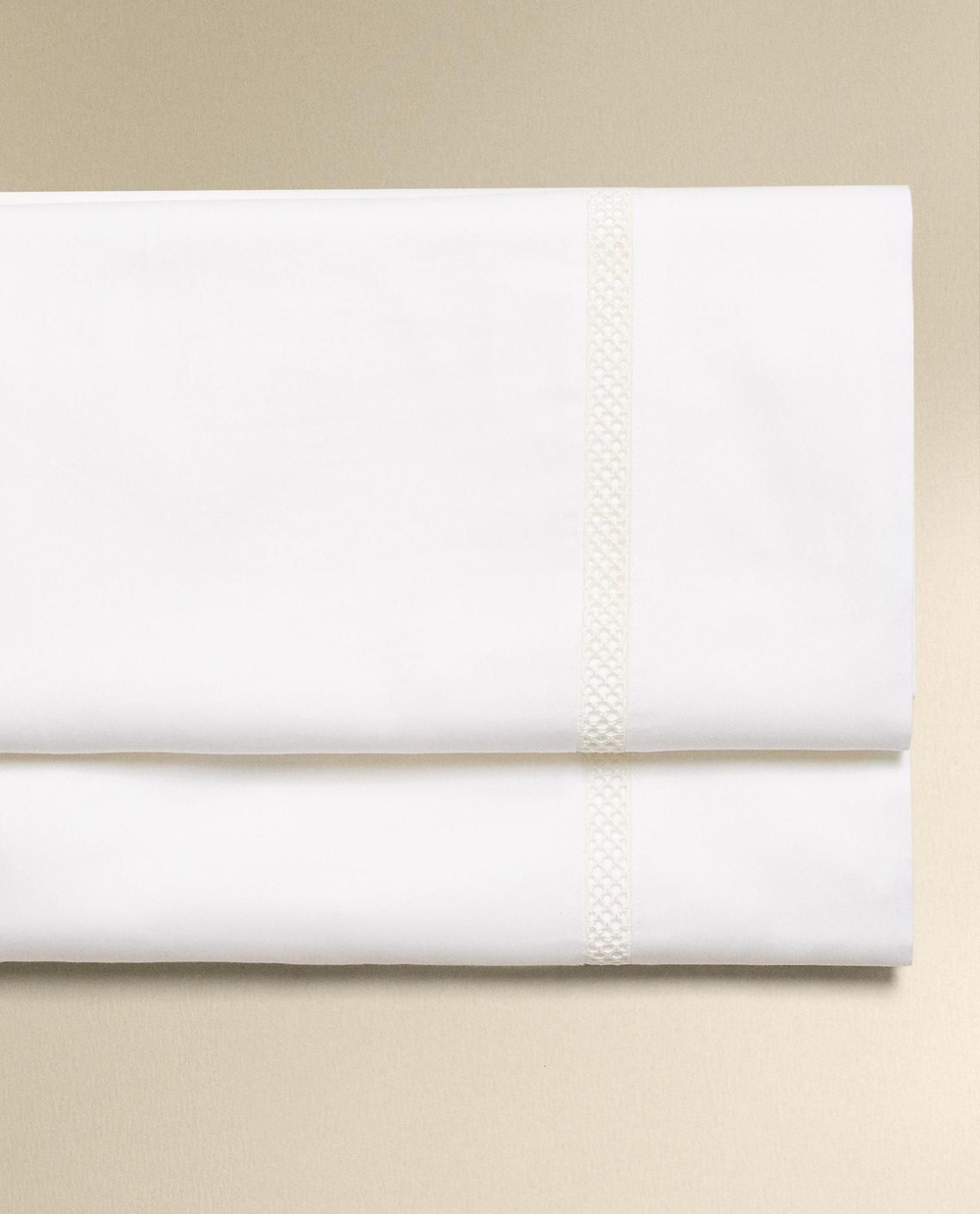 Zara Home - Атласная простыня верхнюю одежду с вышивкой с мережкой, белый, 290x280 см