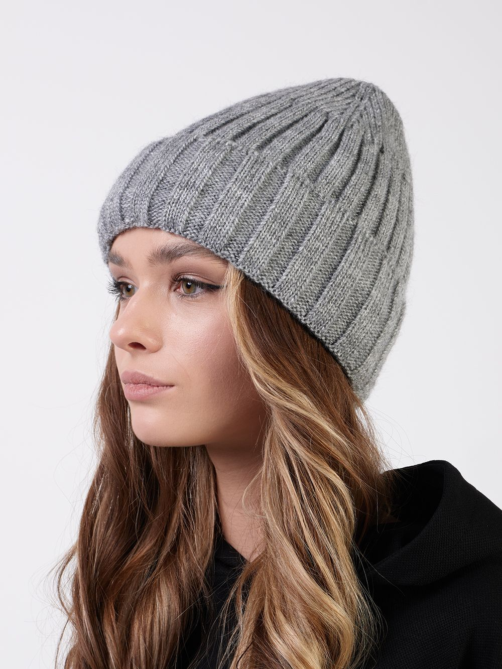 Женская зимняя шапка с отворотом Prival Classic-1, серая