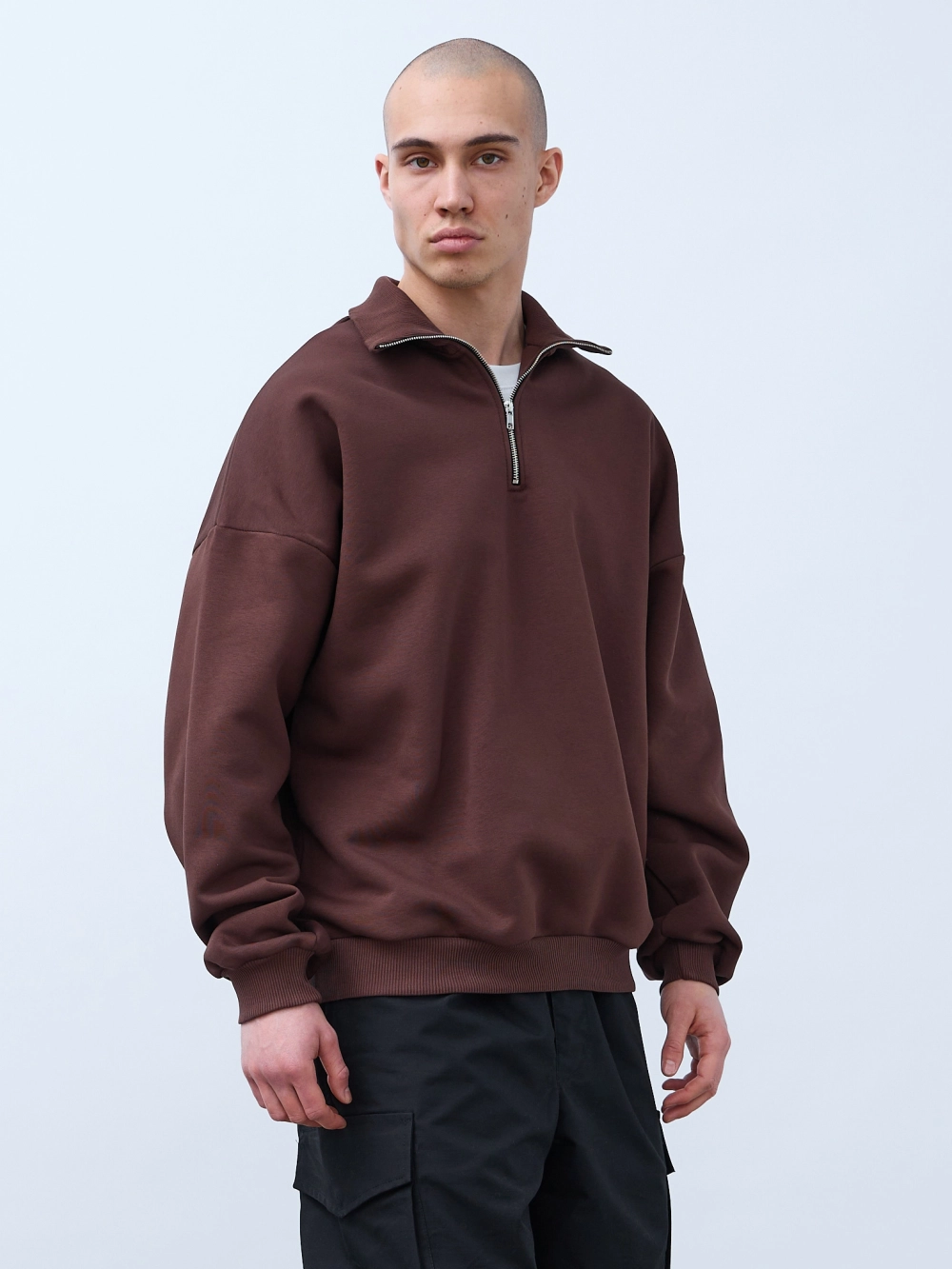 Свитшот с воротником на молнии с начесом(коричневый)
