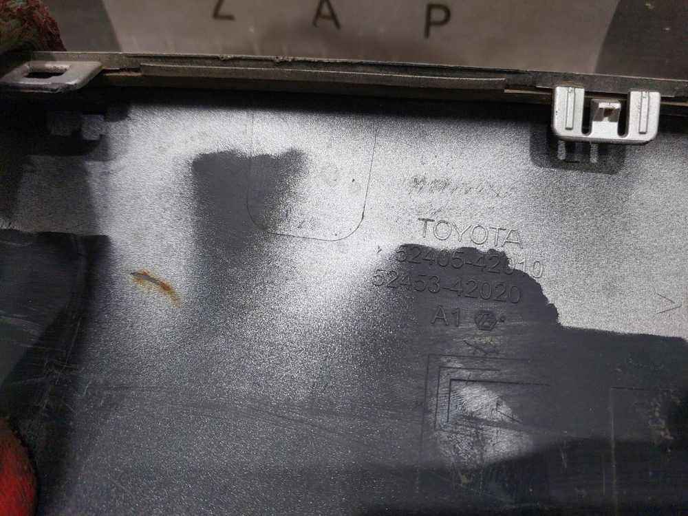 Накладка заднего бампера Toyota RAV4 IV (XA40) 15-19 Б/У Оригинал 5240542010