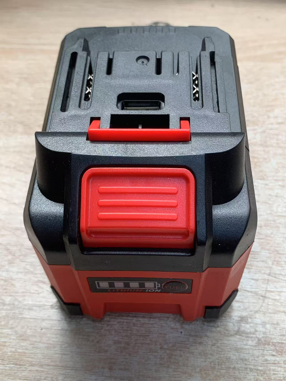 Аккумулятор RUNTO 21V 6.0Ah