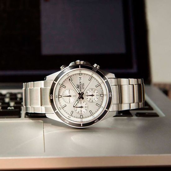 Наручные часы Casio EFR-526D-7A