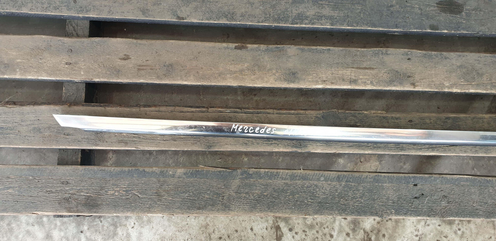 Молдинг двери передней правой MB S-Class (W222) 13-20 Б/У Оригинал A2226900680