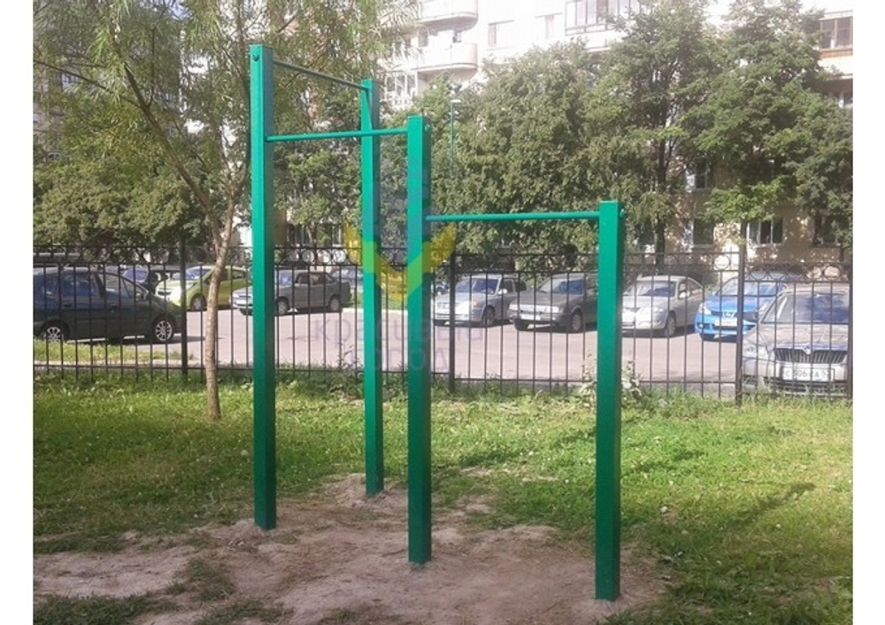 Турник трехуровневый