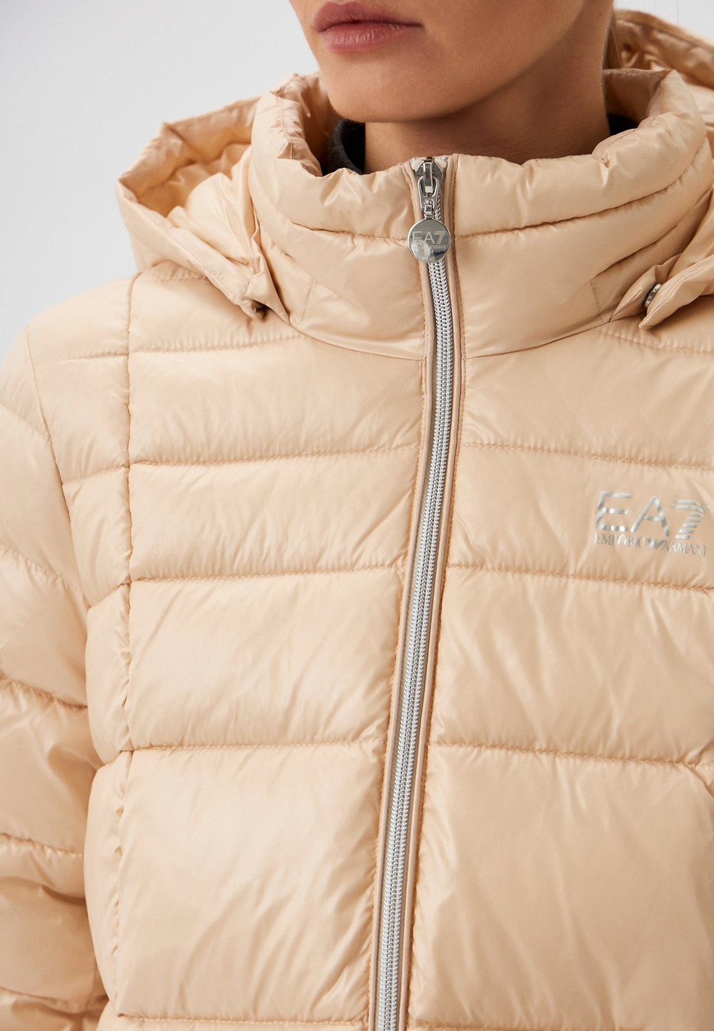 Куртка утепленная женская EA7