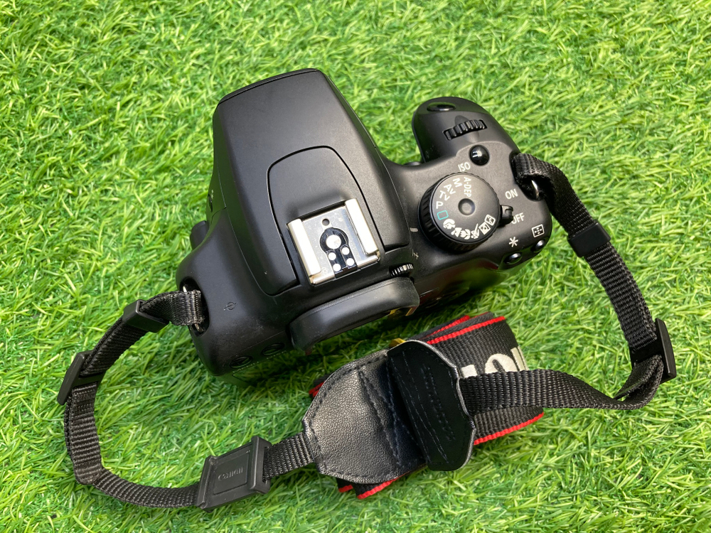 Canon 1000D + 18-55mm 9.000 кадров Покупка/Продажа