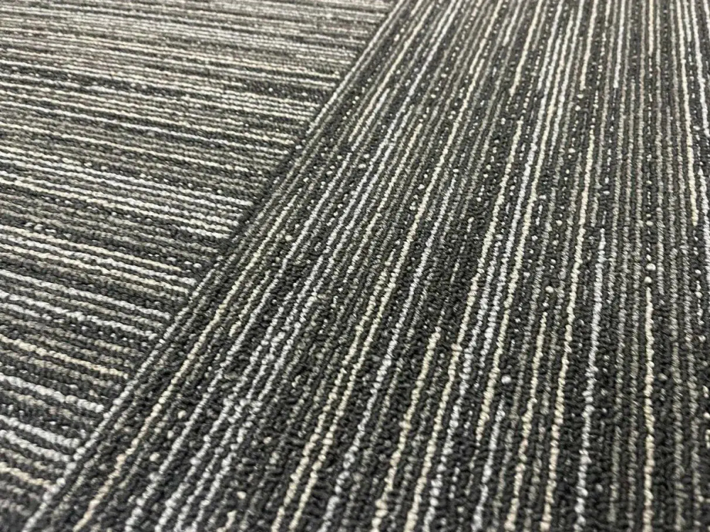 Ковровая плитка BONKEEL Age Strip Brown