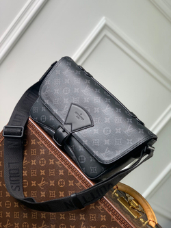 Louis Vuitton Montsouris Messenger Bag